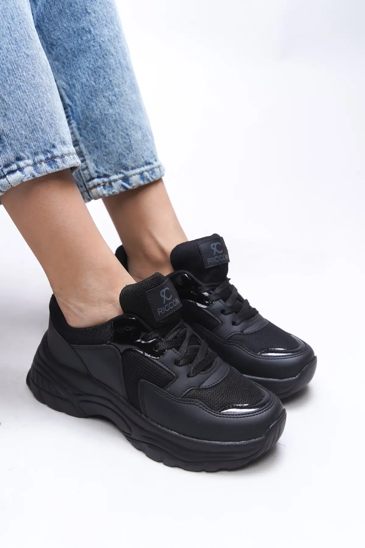 کفش کتانی زنانه ورزشی مشکی 0012140 برند Riccon - 8441