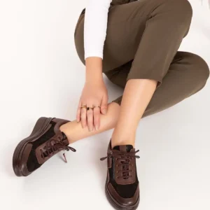 کفش زنانه راحت با زیره آناتومیک و زیپ دار از چرم طبیعی مدل Usl.2149 برند Gondol - 8498