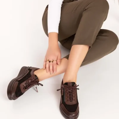 کفش زنانه راحت با زیره آناتومیک و زیپ دار از چرم طبیعی مدل Usl.2149 برند Gondol - 8498