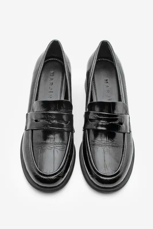 کفش لوفر زنانه روزمره پاشنهدار مد نوفیت مشکی برند Marjin - 8555 کفش لوفر زنانه روزمره پاشنهدار مد نوفیت مشکی برند Marjin - 8555