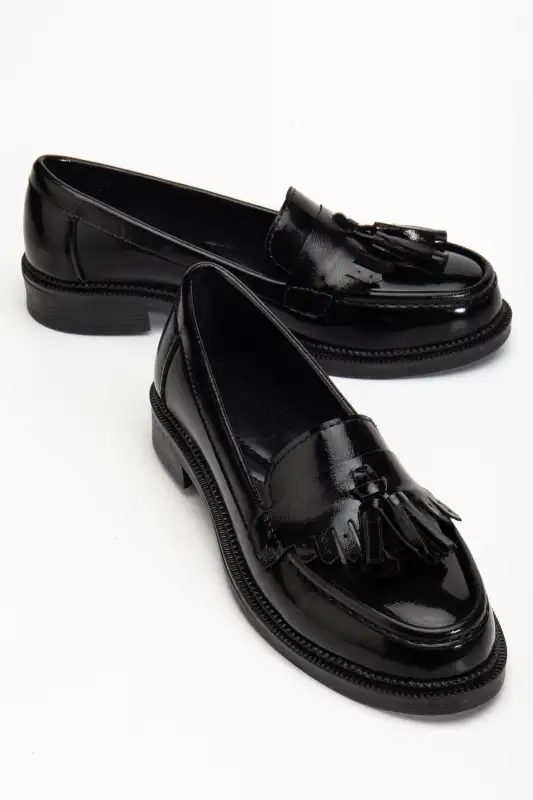 کفش لوفر زنانه روزمره لیپا مشکی چرم مصنوعی برند MARSEDO - 8566 کفش لوفر زنانه روزمره لیپا مشکی چرم مصنوعی برند MARSEDO - 8566