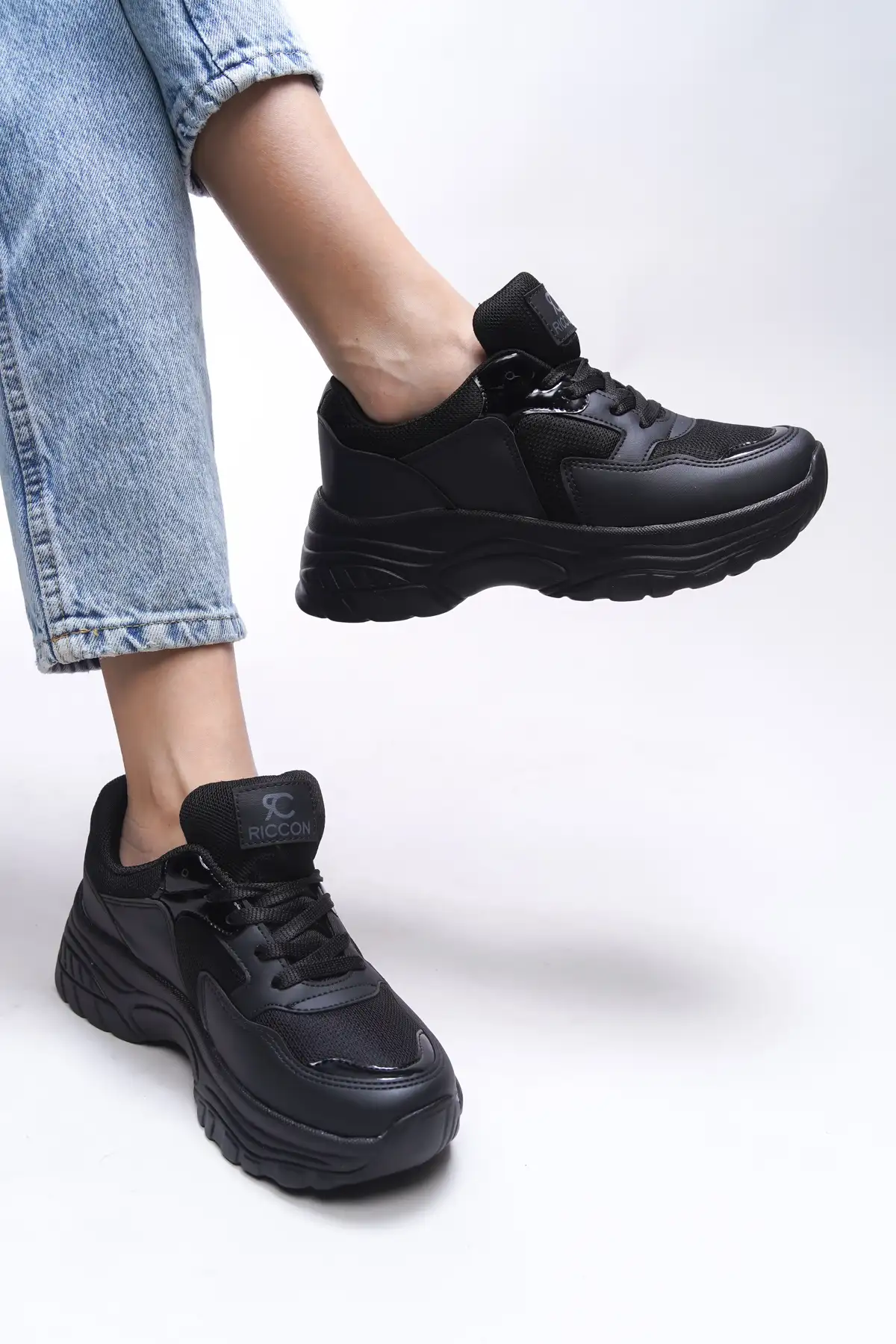 کفش کتانی زنانه ورزشی مشکی 0012140 برند Riccon - 8441