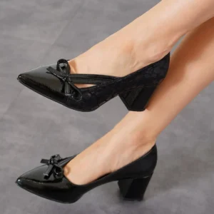 کفش پاشنه‌ بلند زنانه پاشنه وایت یان مدل نوار سیاه ترکیب شده برند Moda Pie - 8530