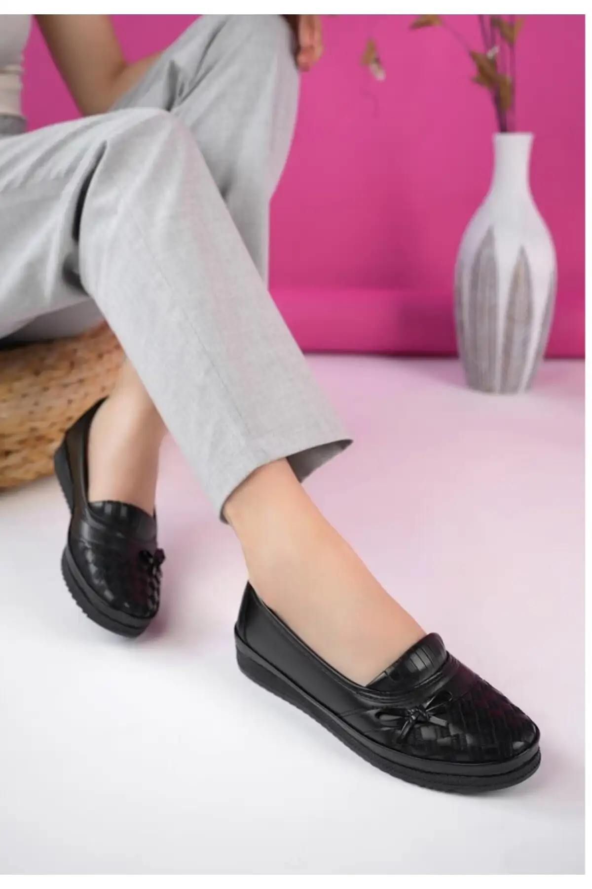 کفش زنانه روزمره کلاسیک راحت و اورتپدیک با طرح مشکی - تربیت مادرانه - باله برند Safir - 8499