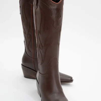 بوت و نیم‌ بوت زنانه چکمه سترن چرمی اقعی قهه‌ای PİETRO برند luvishoes - 8417