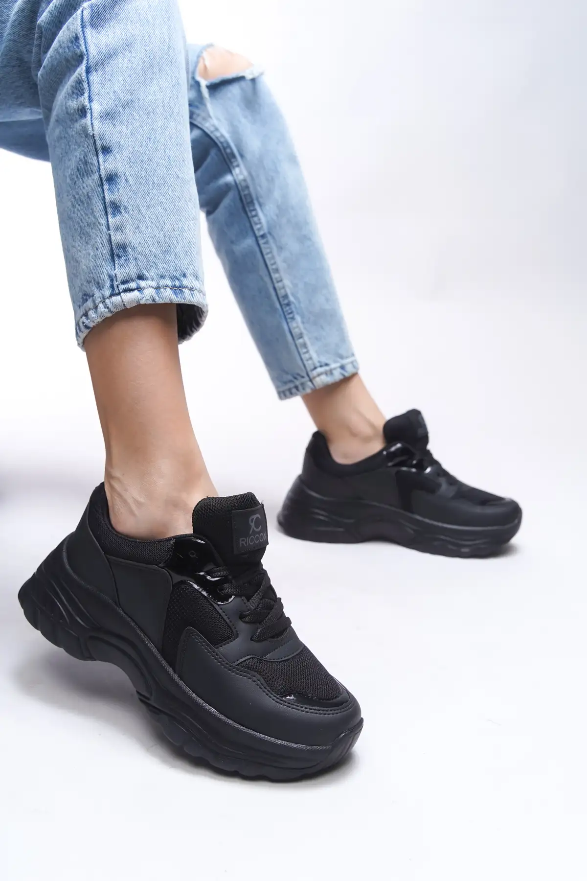 کفش کتانی زنانه ورزشی مشکی 0012140 برند Riccon - 8441