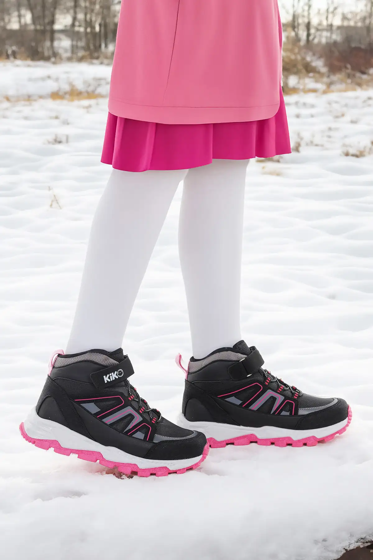 بوت بچگانه کفش ورزشی دخترانه مدل کالی ترمو با بند چسبی برند Kiko Kids - 8402 بوت بچگانه کفش ورزشی دخترانه مدل کالی ترمو با بند چسبی برند Kiko Kids - 8402