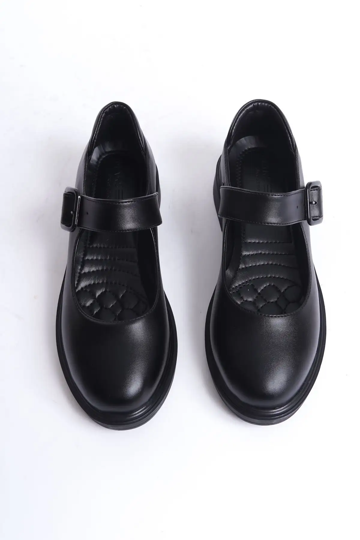 کفش لوفر زنانه روزانه ماری کدین با بندهای قلابدار و طراحی ماکوزن برند MARSEDO - 8483 کفش لوفر زنانه روزانه ماری کدین با بندهای قلابدار و طراحی ماکوزن برند MARSEDO - 8483