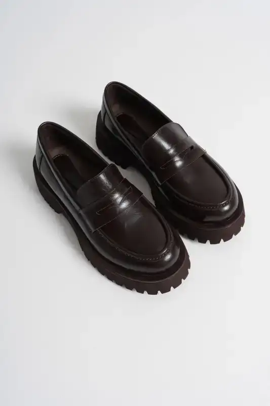 کفش لوفر زنانه راحتی روزمره رنگ قهوهای برند MFT AYAKKABI - 8574 کفش لوفر زنانه راحتی روزمره رنگ قهوهای برند MFT AYAKKABI - 8574