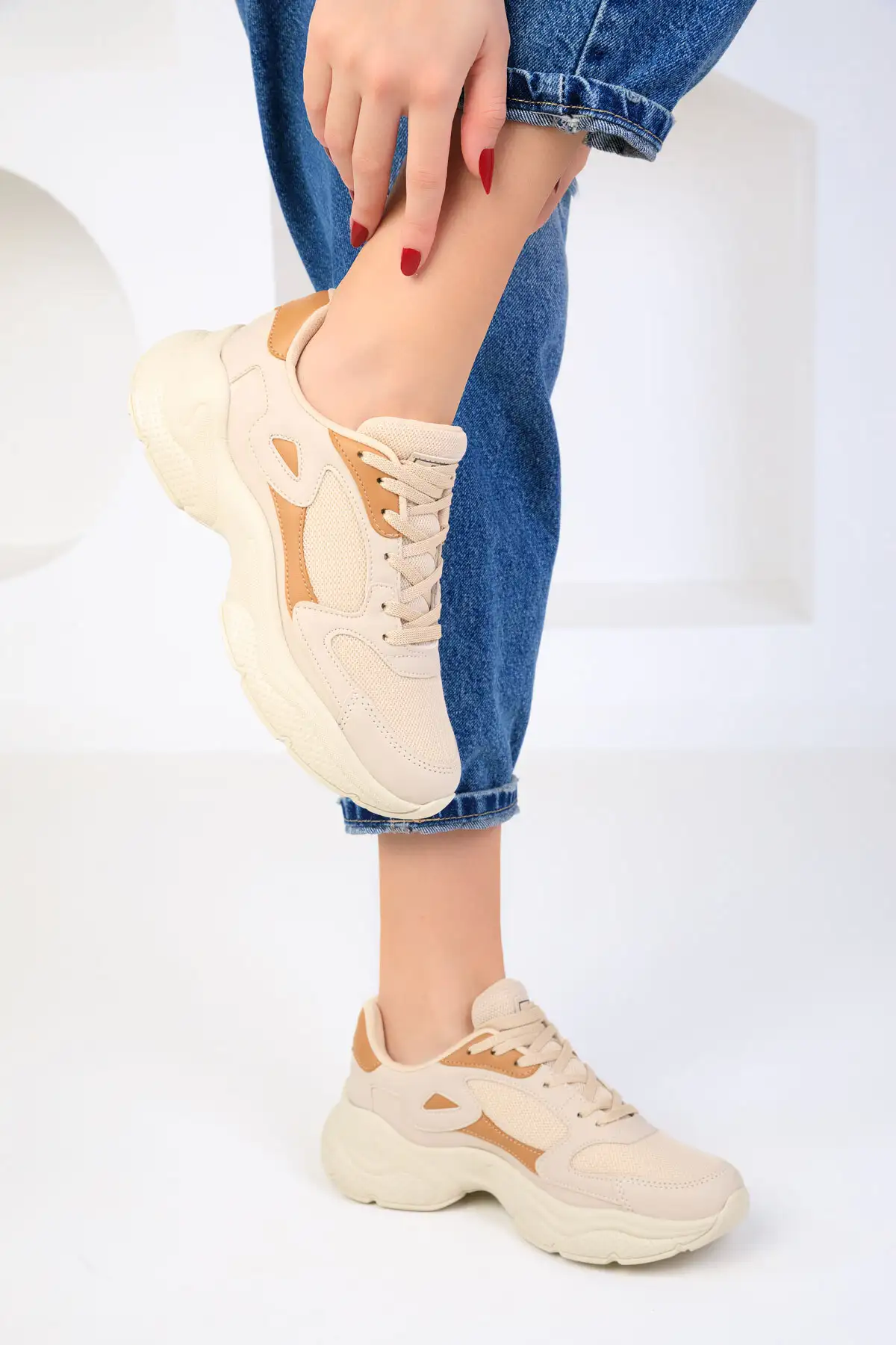 کفش کتانی زنانه اسنیکر بیج-تابا مدل 18147 برند SOHO - 8439