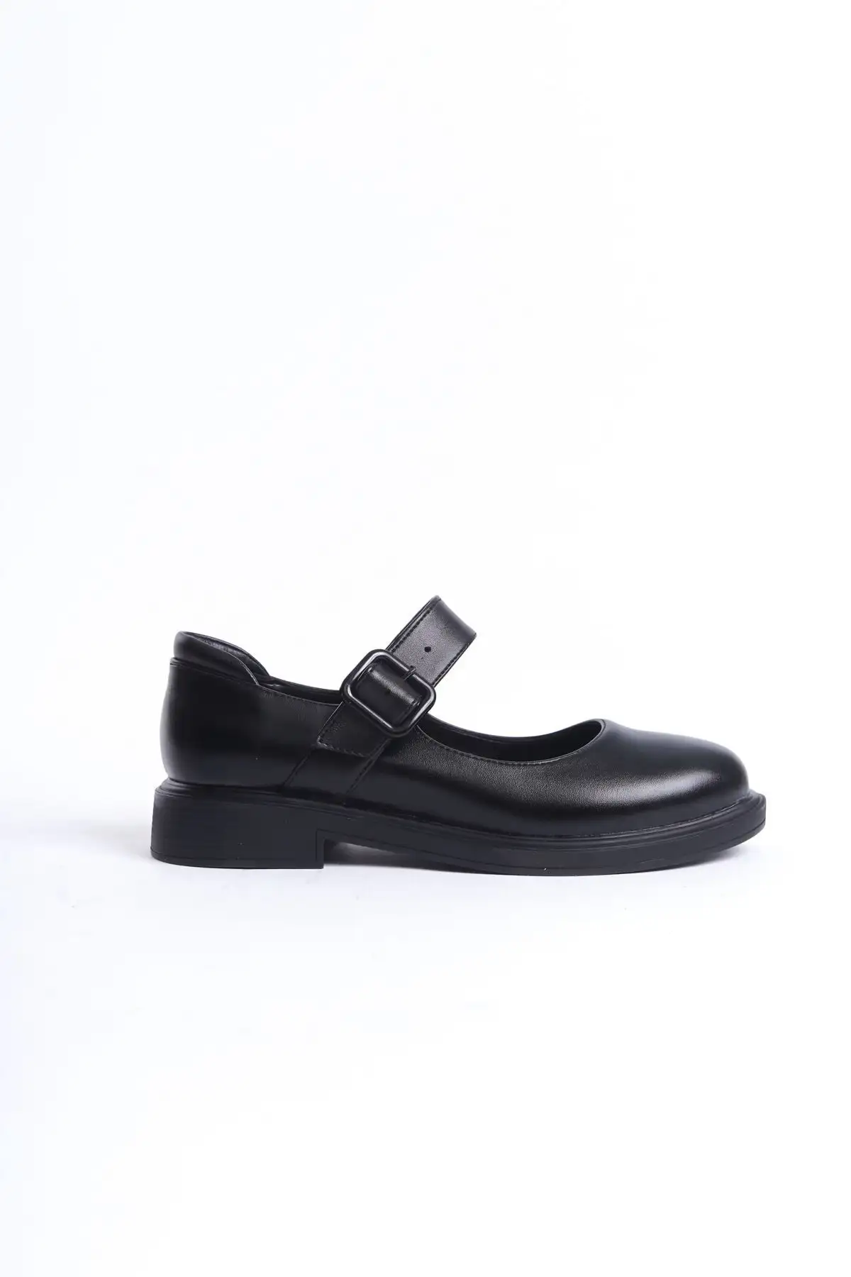 کفش لوفر زنانه روزانه ماری کدین با بندهای قلابدار و طراحی ماکوزن برند MARSEDO - 8483 کفش لوفر زنانه روزانه ماری کدین با بندهای قلابدار و طراحی ماکوزن برند MARSEDO - 8483