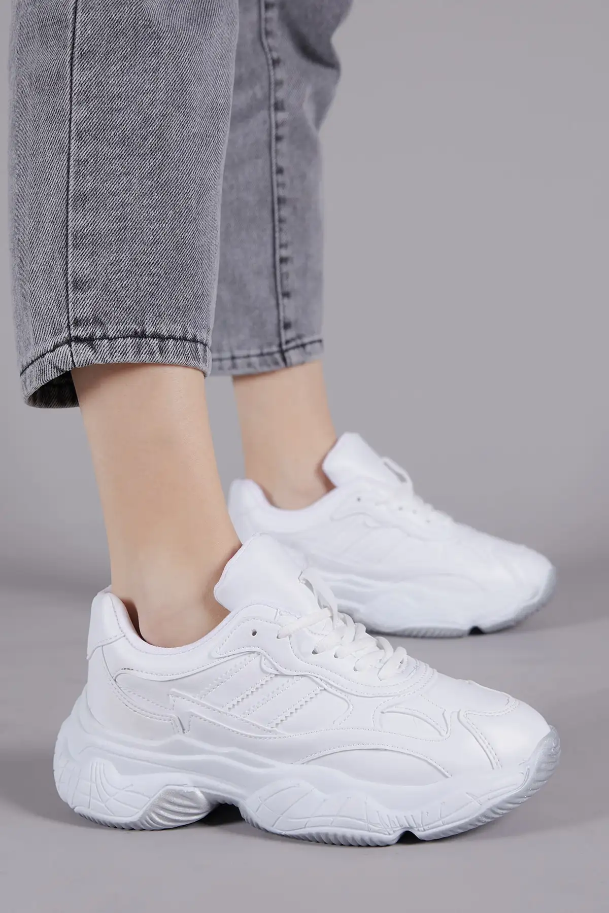 کفش کتانی زنانه اسپرت سفید TB246 برند Tonny Black - 8446