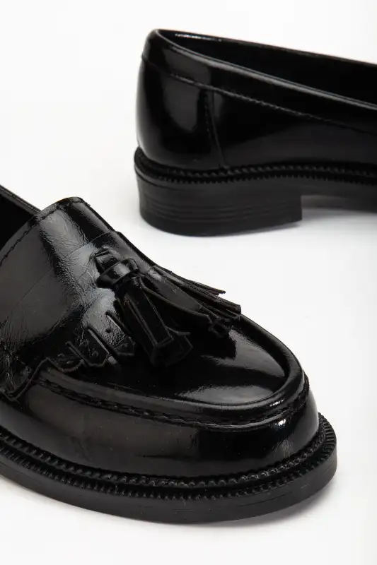 کفش لوفر زنانه روزمره لیپا مشکی چرم مصنوعی برند MARSEDO - 8566 کفش لوفر زنانه روزمره لیپا مشکی چرم مصنوعی برند MARSEDO - 8566