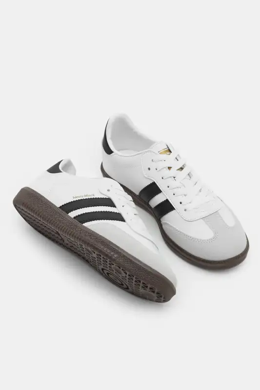 کفش اسپرت مردانه ورزشی ترمو با بند سفید و مشکی و نوار کناری برند Tonny Black - 8599 کفش اسپرت مردانه ورزشی ترمو با بند سفید و مشکی و نوار کناری برند Tonny Black - 8599