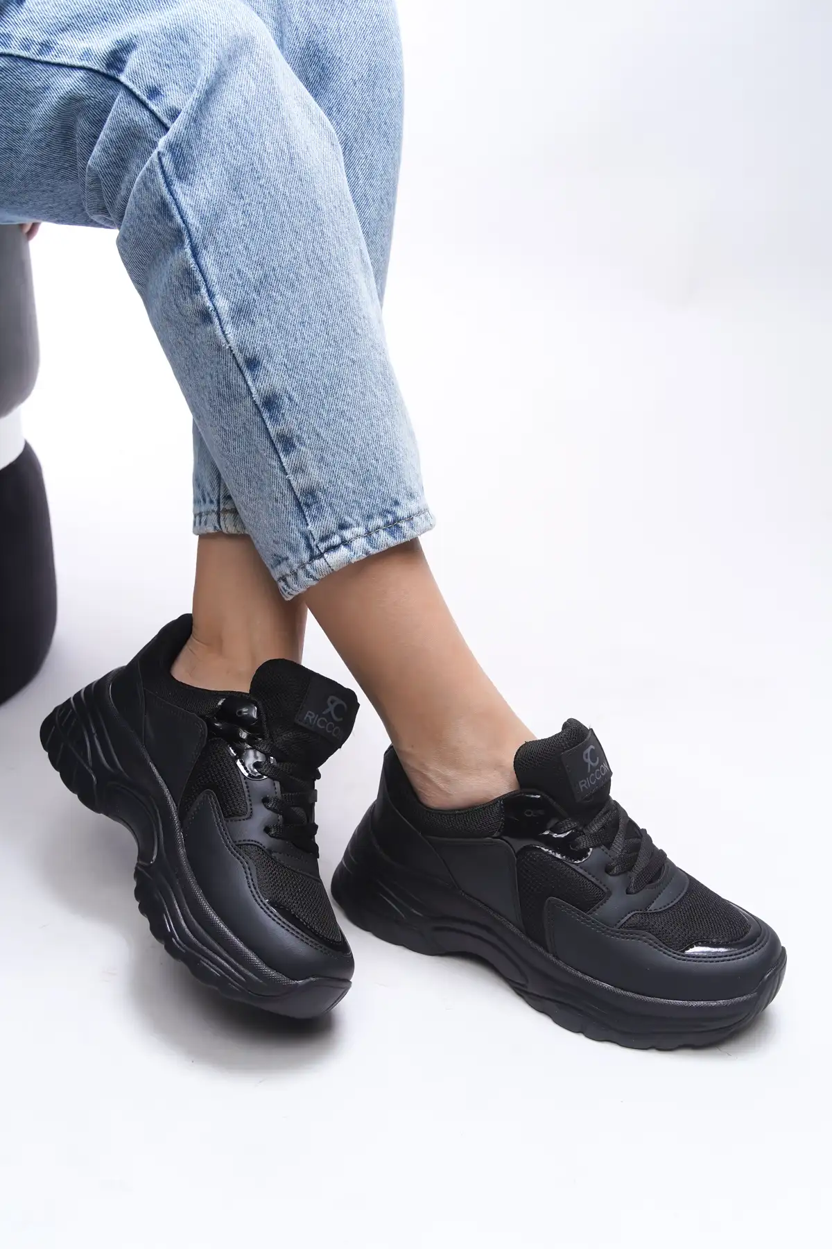 کفش کتانی زنانه ورزشی مشکی 0012140 برند Riccon - 8441