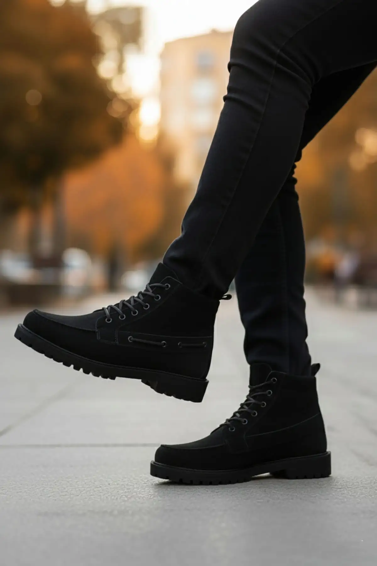 بوت مردانه کلاسیک چرمی مشکی سوئیتی ریتمی برند BIG KING - 8463 بوت مردانه کلاسیک چرمی مشکی سوئیتی ریتمی برند BIG KING - 8463