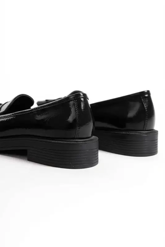 کفش لوفر زنانه کیف چرمی مشکی با پاپیون، راحتی با پاپیون مشکی براق برند GRADA - 8565 کفش لوفر زنانه کیف چرمی مشکی با پاپیون، راحتی با پاپیون مشکی براق برند GRADA - 8565