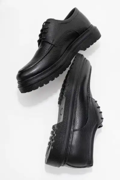 کفش رسمی مردانه کلاسیک با زیره ضخیم و چرم طبیعی دو طرفه برند maximoda - 8531