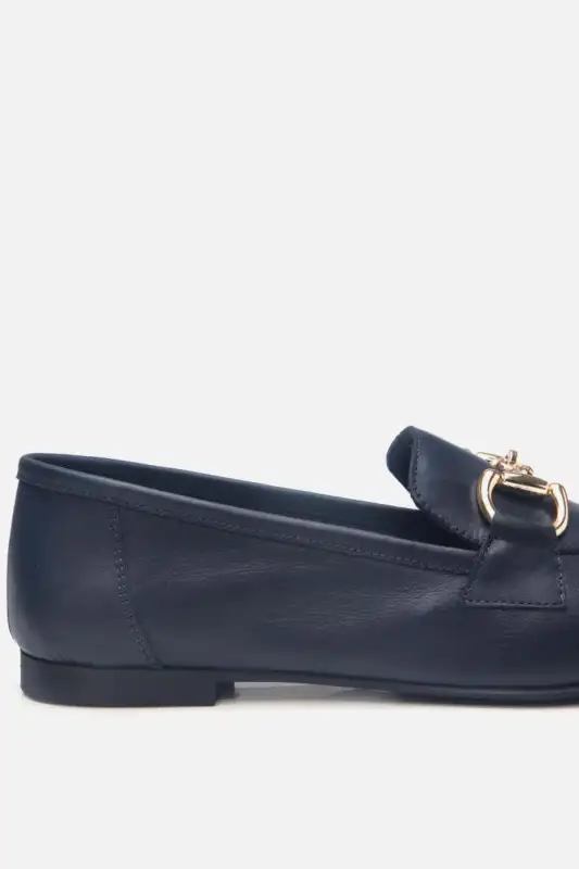 کفش لوفر زنانه چرم مدل سرمه‌ای با سگک برند Yaya by Hotiç - 8557