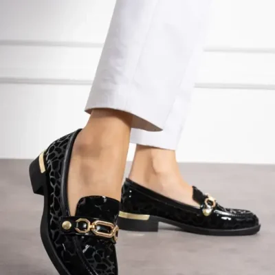 کفش لوفر زنانه لوتس چرم مصنوعی زبره سیاه با طرح زبرا - روزمره راحت با بند قابل تعویض برند Güllü Shoes - 8559