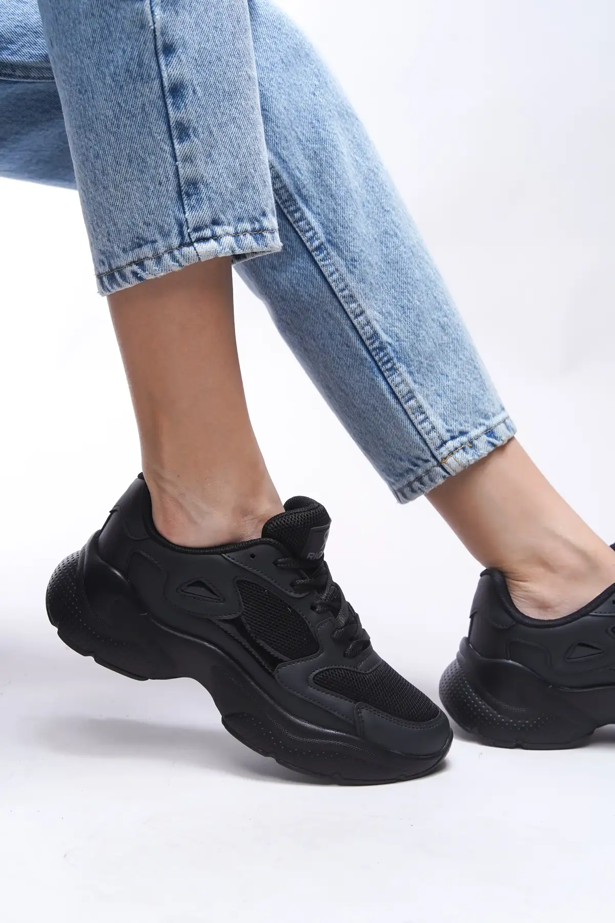 کفش کتانی زنانه ورزشی 0012152 مشکی مشکی برند Riccon - 8433