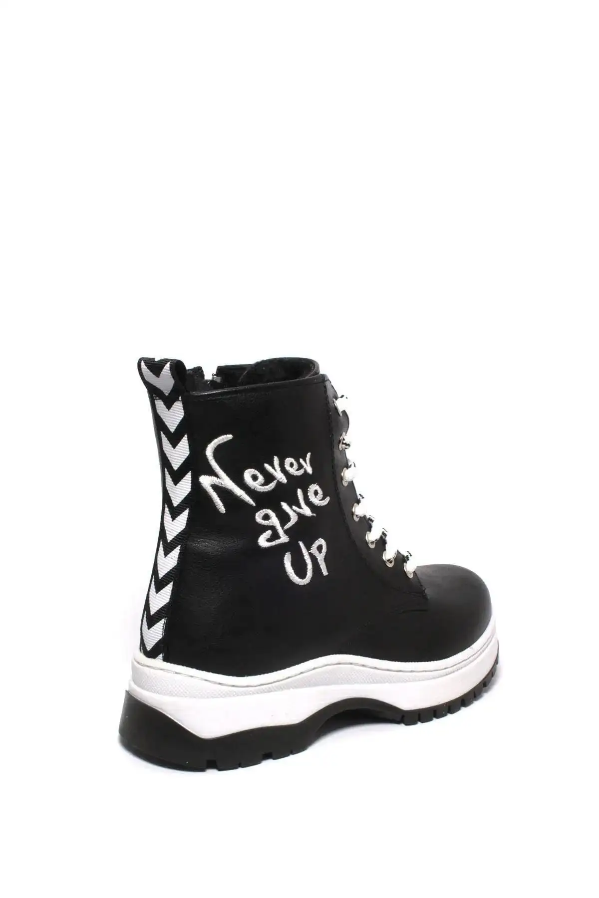 بوت بچگانه کفش روزمره دخترانه با آستر داخلی برند Scor - 8390 بوت بچگانه کفش روزمره دخترانه با آستر داخلی برند Scor - 8390