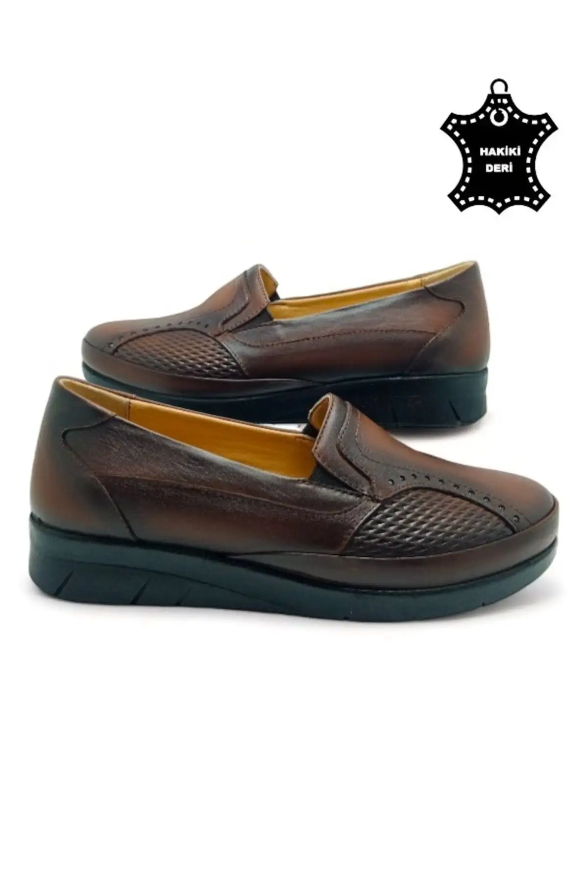 کفش زنانه تبای رنگ کاراملی از چرم طبیعی، با داخل چرم، راحتی کامل و اورتوپدی مناسب مادران برند MAGIC SHOES - 8480 کفش زنانه تبای رنگ کاراملی از چرم طبیعی، با داخل چرم، راحتی کامل و اورتوپدی مناسب مادران برند MAGIC SHOES - 8480