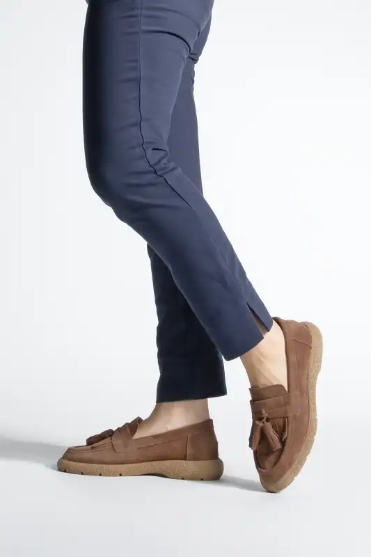 کفش لوفر زنانه روزمره از چرم طبیعی مدل با رنگ قهوهای سوئدی برند Marjin - 8542 کفش لوفر زنانه روزمره از چرم طبیعی مدل با رنگ قهوهای سوئدی برند Marjin - 8542