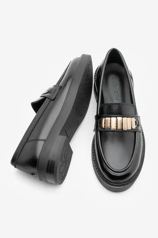 کفش لوفر زنانه روزمره ماکسن با سگک مدل ویلیوم رنگ مشکی برند Marjin - 8573 کفش لوفر زنانه روزمره ماکسن با سگک مدل ویلیوم رنگ مشکی برند Marjin - 8573