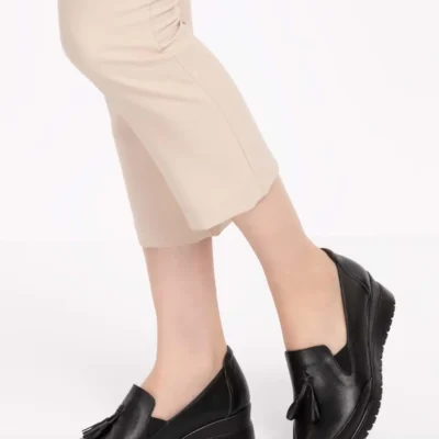 کفش زنانه روزمره پاشنه بلند با کفی آناتومیک چرمی برند Gondol - 8488