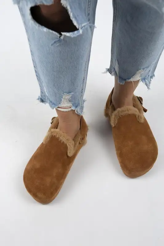 کفش صندل زنانه سندل هالی با چرم طبیعی و کمربند قهوهای تیره برند Manijero - 8588 کفش صندل زنانه سندل هالی با چرم طبیعی و کمربند قهوهای تیره برند Manijero - 8588