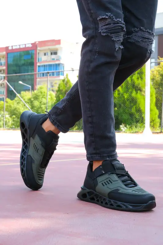 کفش اسپرت مردانه مشکی هاگی 00122021 برند Riccon - 8600 کفش اسپرت مردانه مشکی هاگی 00122021 برند Riccon - 8600