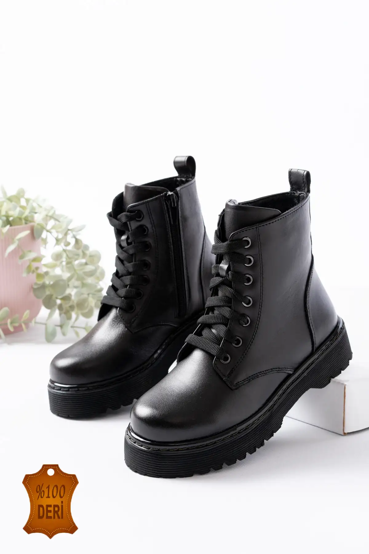 بوت بچگانه روزمره دوخته شده از چرم طبیعی با کفی ارتوپدی، ضد آب و گرم نگه‌دارنده (یونی‌سکس). برند lina step - 8384