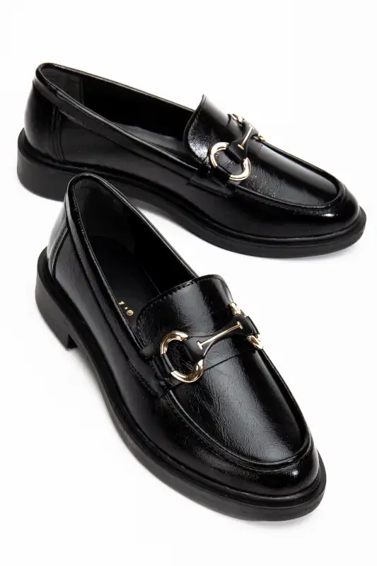 کفش لوفر زنانه loafer با جزئیات قفل براق مشکی برند RİSSOLİ - 8572 کفش لوفر زنانه loafer با جزئیات قفل براق مشکی برند RİSSOLİ - 8572