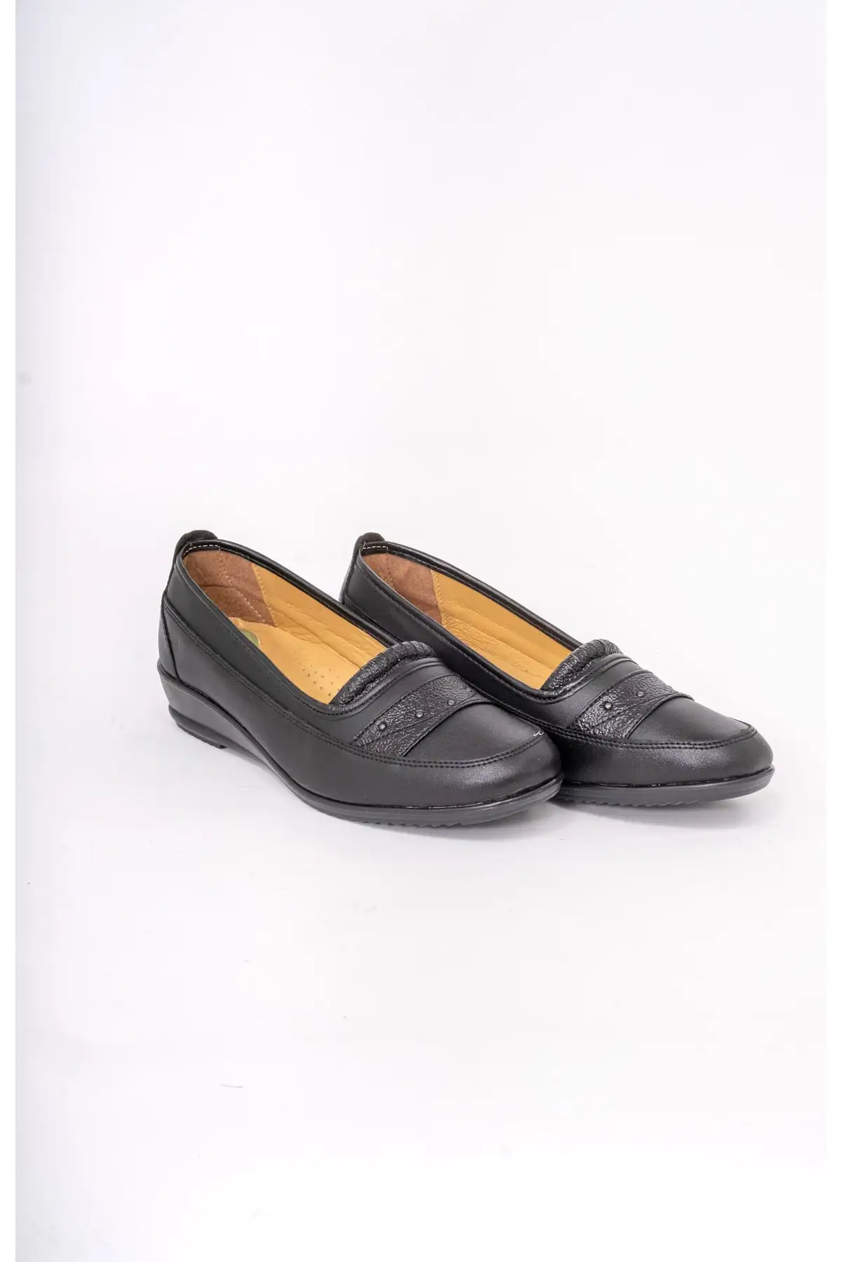 کفش زنانه کلاسیک روزمره با کفی چرم اورتوپدیک و سایز بزرگ مدل Frd212 برند THE FRİDA SHOES - 8500 کفش زنانه کلاسیک روزمره با کفی چرم اورتوپدیک و سایز بزرگ مدل Frd212 برند THE FRİDA SHOES - 8500