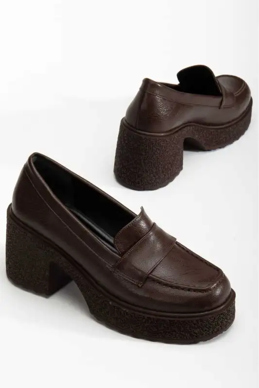 کفش لوفر زنانه قهوهای لوریوا برند CHICELLA - 8584 کفش لوفر زنانه قهوهای لوریوا برند CHICELLA - 8584