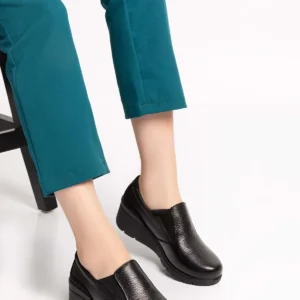 کفش زنانه راحتی با کفی آناتومیک از چرم طبیعی اسفا.۴۰۵۲ - رنگ مشکی فلوتر - سایز ۳۸ برند Gondol - 8492