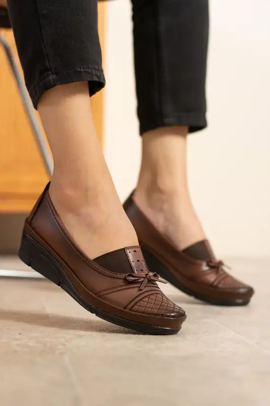 کفش طبی مادر ارتوپدی راحت برنزه زنانه - 8622 کفش طبی مادر ارتوپدی راحت برنزه زنانه - 8622