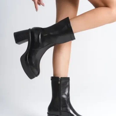 بوت و نیم بوت زنانه نیم با نک گرد پاشنه دار برند Capone Outfitters - 8627