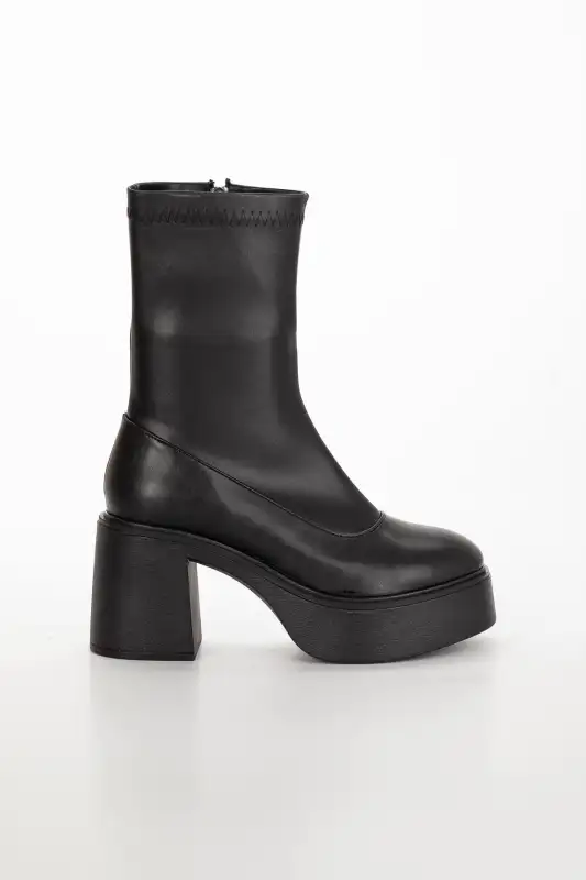 بوت و نیم بوت زنانه چکمه های پاشنه دار سیندی با پست مشکی - 8619 بوت و نیم بوت زنانه چکمه های پاشنه دار سیندی با پست مشکی - 8619