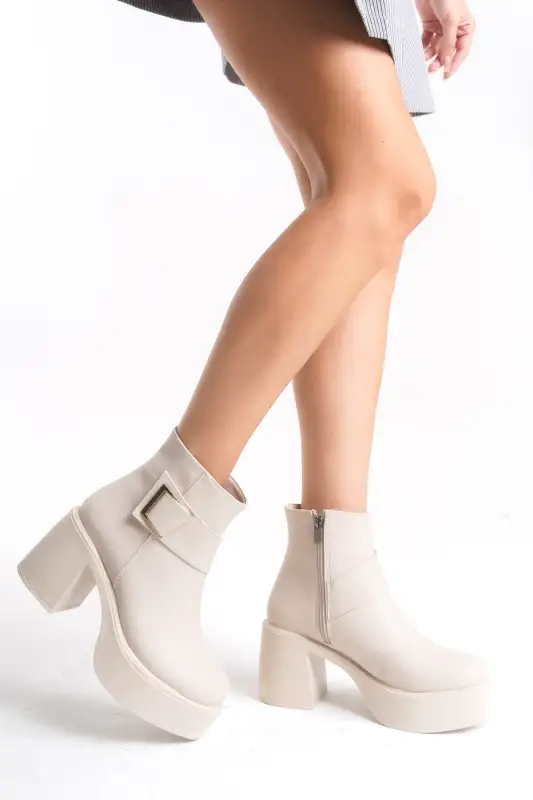 بوت و نیم بوت زنانه کرم رنگ با پاشنه بلند راحت جزئیات کلید زیپ کناری برند Limeo - 8624 بوت و نیم بوت زنانه کرم رنگ با پاشنه بلند راحت جزئیات کلید زیپ کناری برند Limeo - 8624