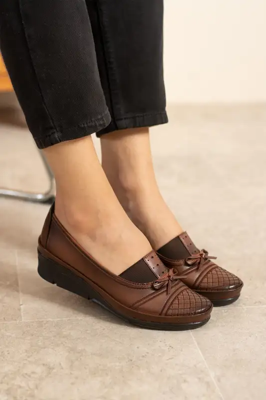 کفش طبی مادر ارتوپدی راحت برنزه زنانه - 8622 کفش طبی مادر ارتوپدی راحت برنزه زنانه - 8622