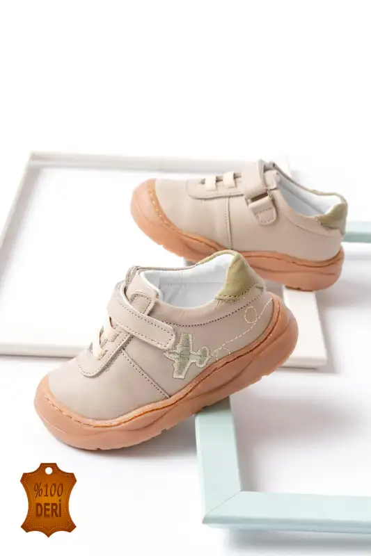 کفش نوزاد پسر های مرحله اول انه ارتوپدی دوخت چرم طبیعی بژ - 8617 کفش نوزاد پسر های مرحله اول انه ارتوپدی دوخت چرم طبیعی بژ - 8617