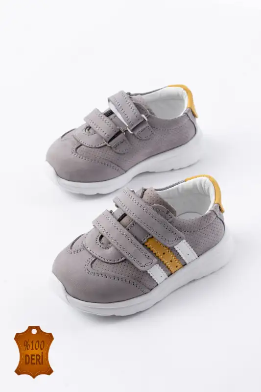 کفش نوزاد پسر اسپرت ی ارتوپدی ولکرو مردانه چرم اصل خاکستری - 8615 کفش نوزاد پسر اسپرت ی ارتوپدی ولکرو مردانه چرم اصل خاکستری - 8615