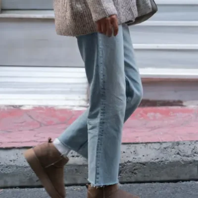 بوت و نیم‌ بوت زنانه مینی با رنگ بژ تیره از جنس سئد زیره ضخیم با کف داخلی پشمی برند NİŞANTAŞI SHOES - 8662