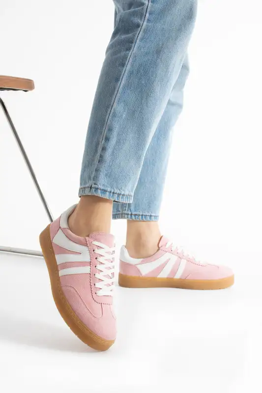 کفش کتانی زنانه ورزشی روزانه با بند ، راحت، دارای کفی ارتوپدی و رنگ صورتی برند KOTAN - 8677