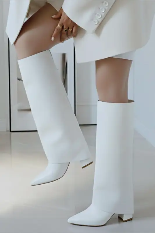 بوت و نیم‌ بوت زنانه چکمه با قابلیت جدا شدن نصب مجدد، مدل "نگاه" با نک تیز رنگ سفید Cloud Dancer برند POLKA STORE - 8666